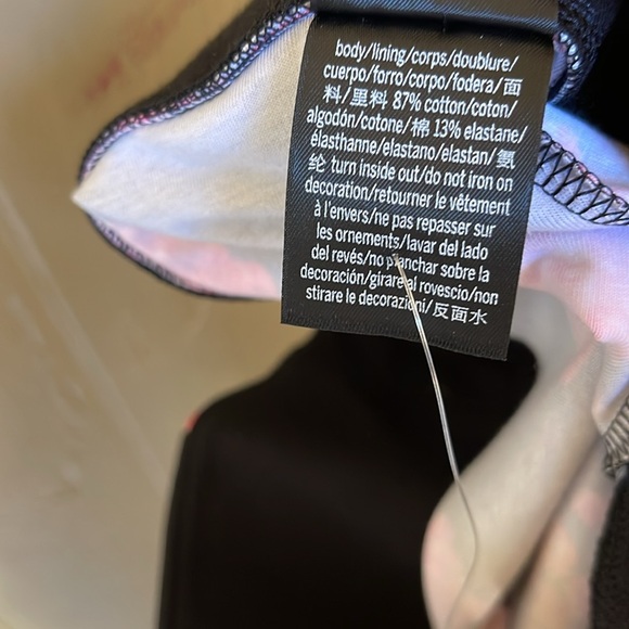 Victoria’s Secret Pink yoga full length floral leggings - Picture 8 of 12